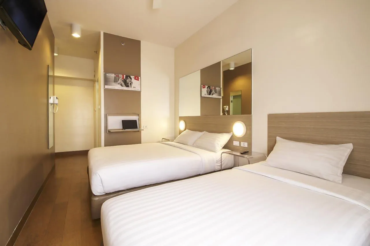 Red Planet Davao Hotel