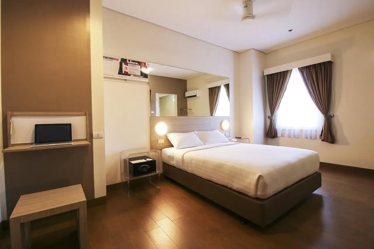 Red Planet Davao Hotel
