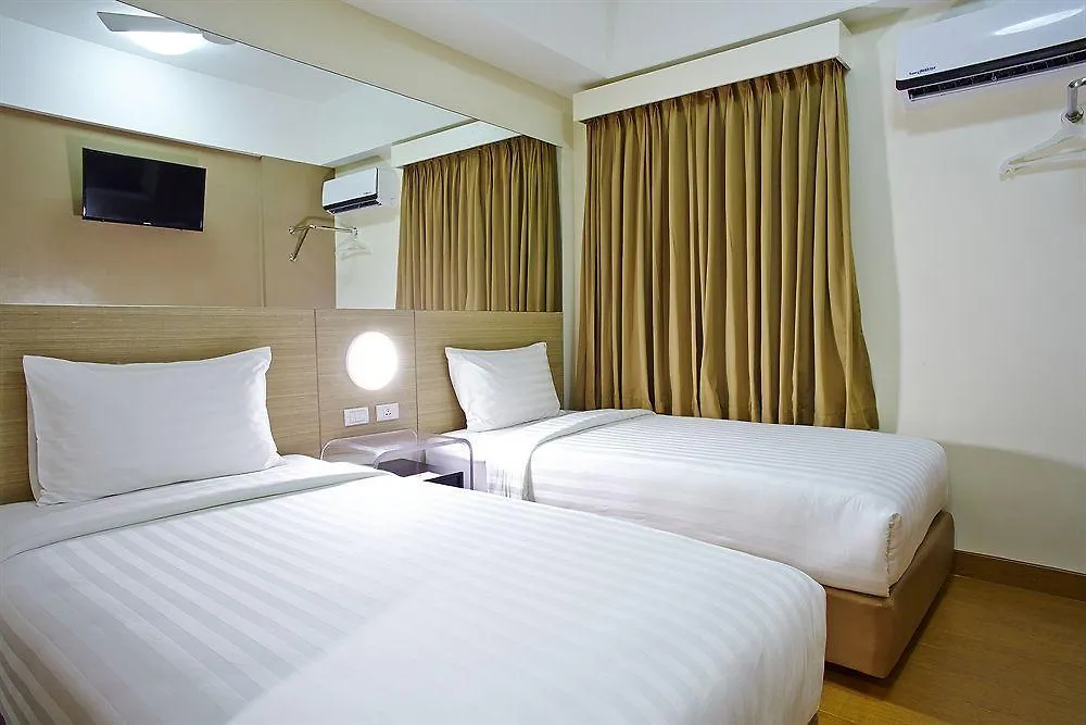 Red Planet Davao Hotel 3*,  Philippines