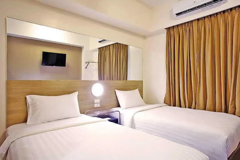 Red Planet Davao Hotel