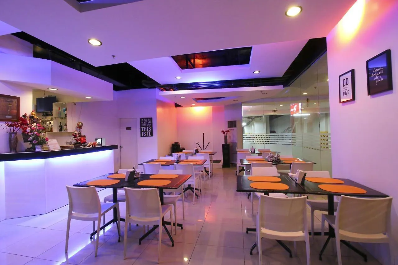 Red Planet Davao Hotell