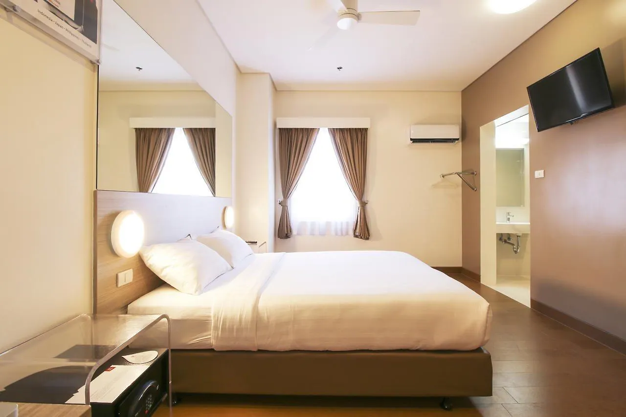 Red Planet Davao Hotell