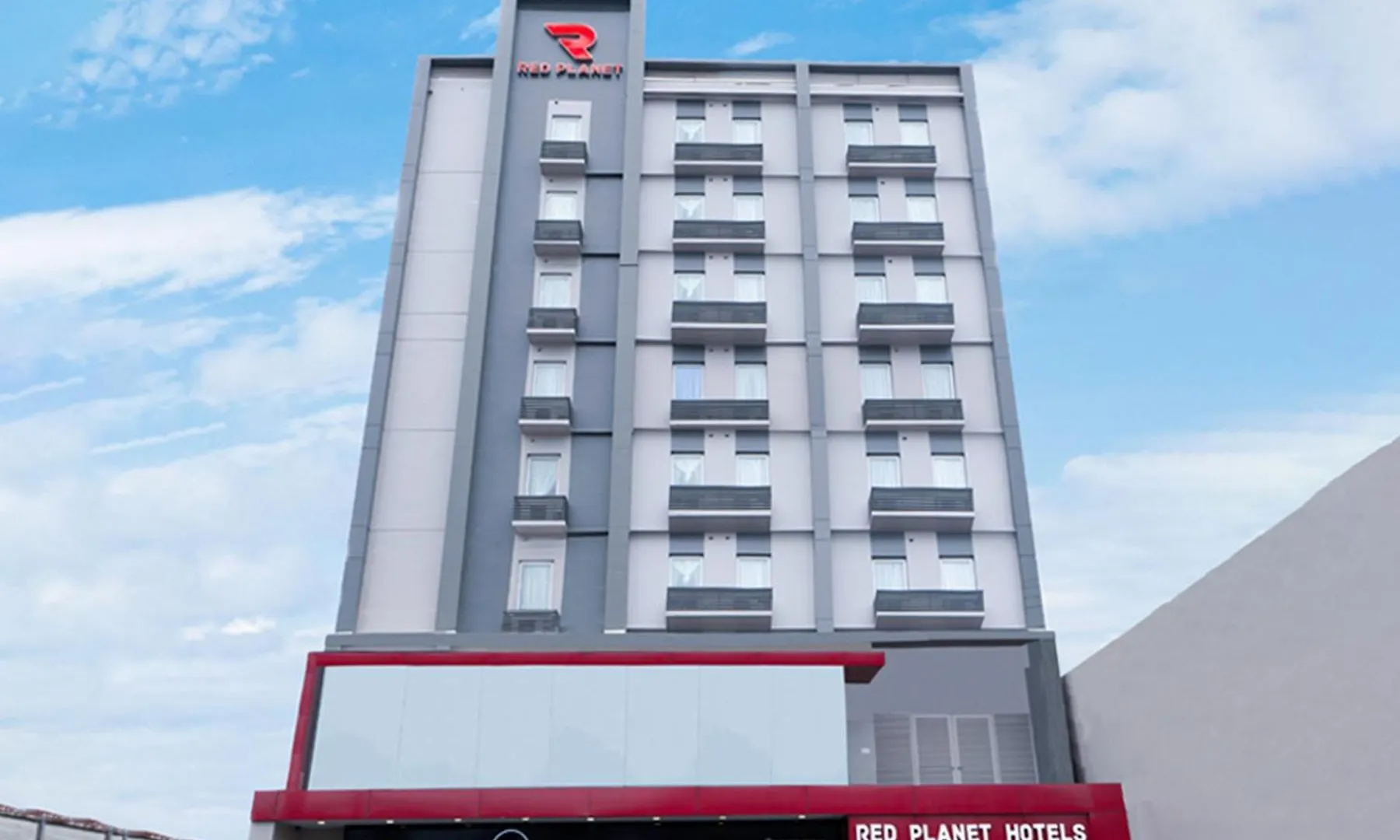 Red Planet Davao Hotell