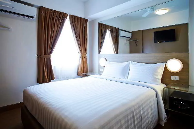 Red Planet Davao Hotell