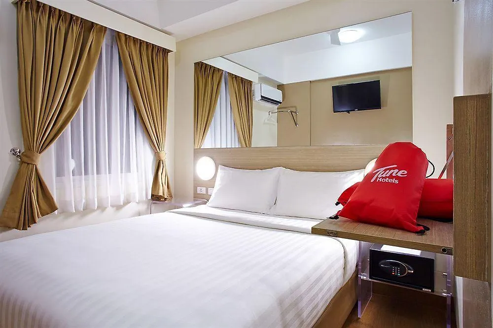 Red Planet Davao Hotell