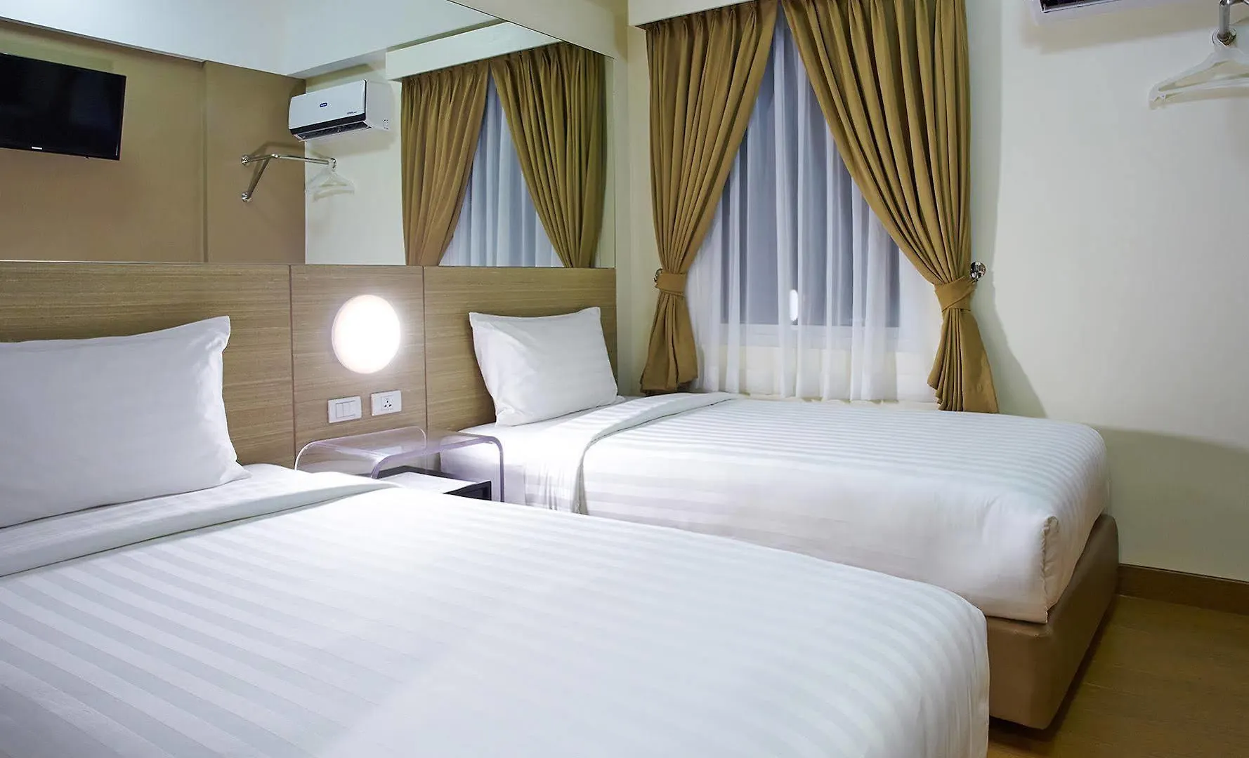 Red Planet Davao Hotell