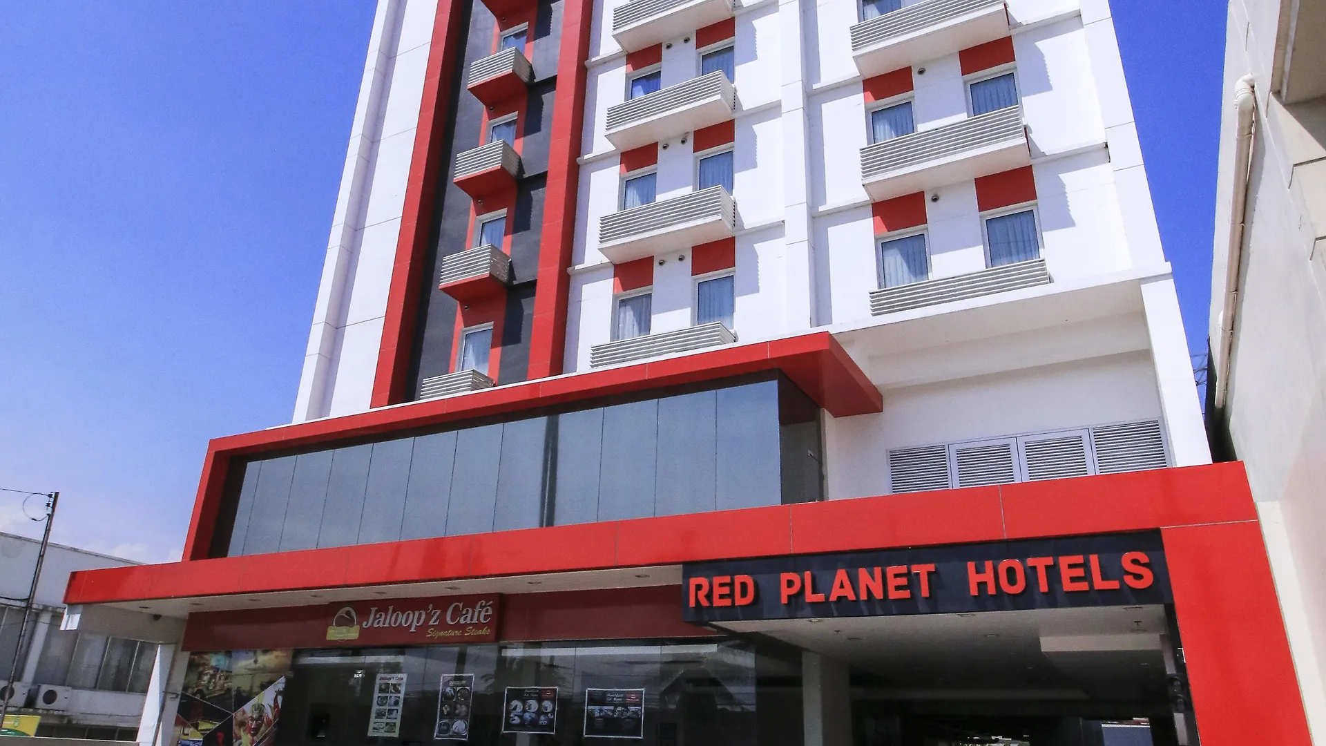 Red Planet Davao - Multiple Use Hotel