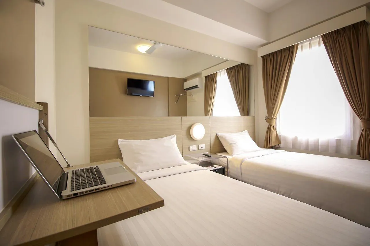 Red Planet Davao - Multiple Use Hotel