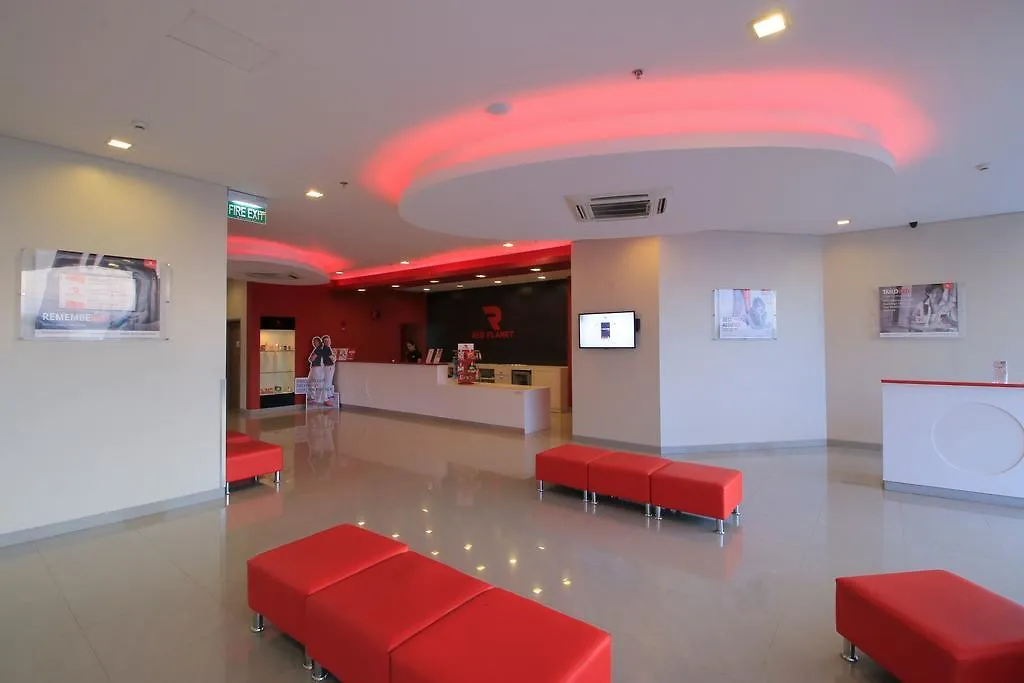 Red Planet Davao - Multiple Use Hotel