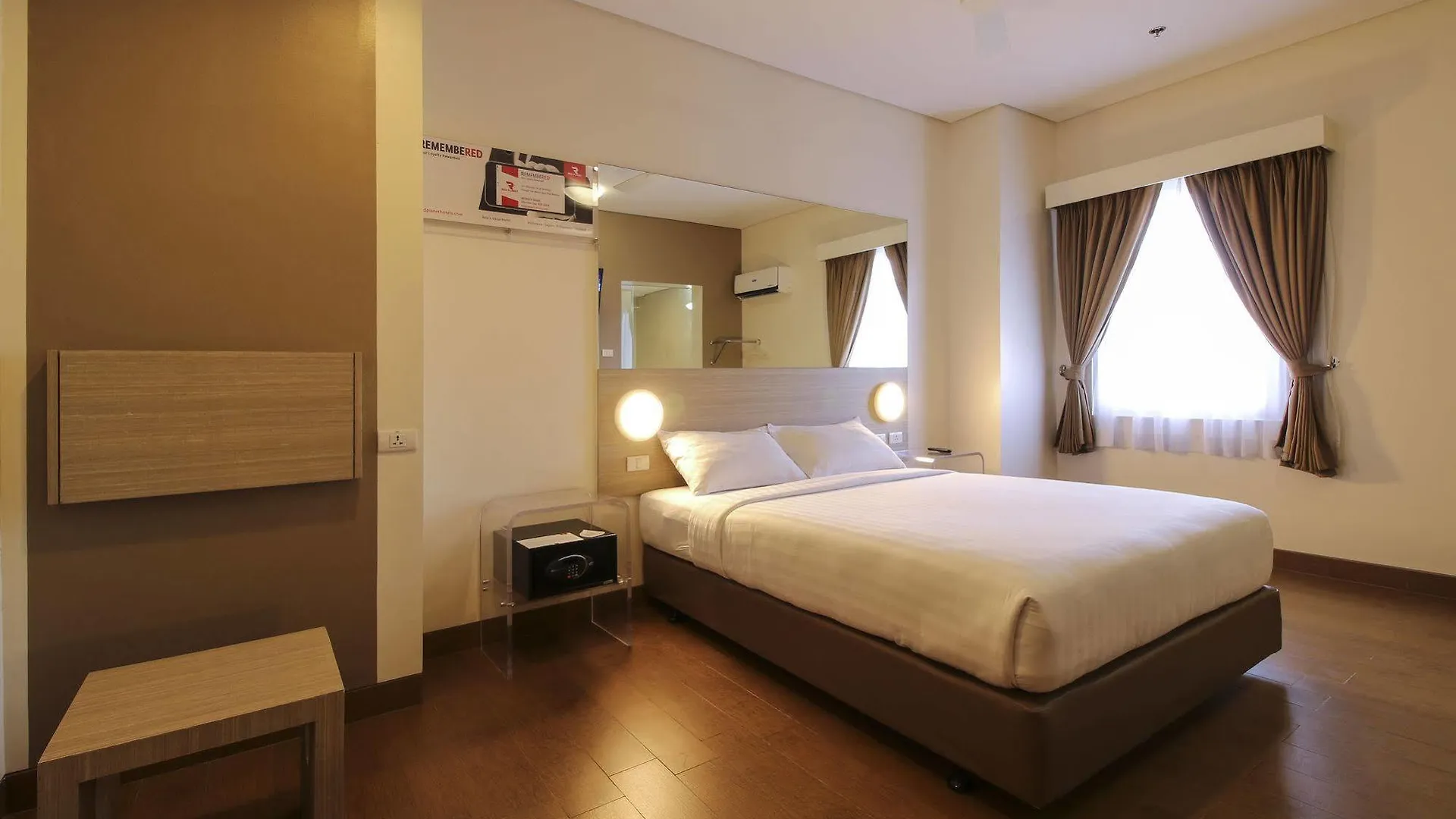 Red Planet Davao - Multiple Use Hotel 3*,